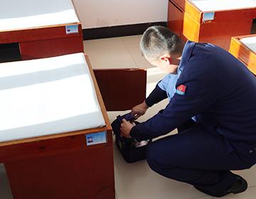 2严格检查.JPG