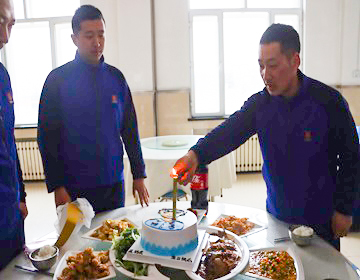 3生日蜡烛.JPG