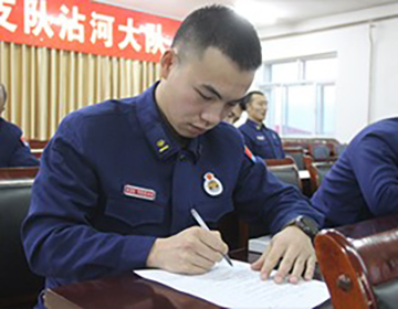 3签订责任书.jpg