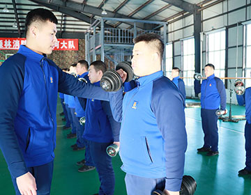 2力量训练.JPG
