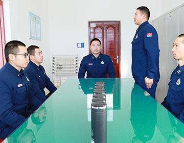 5组织讨论.JPG