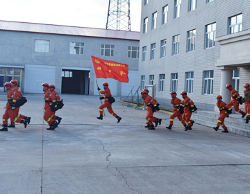 2迅速出动.JPG